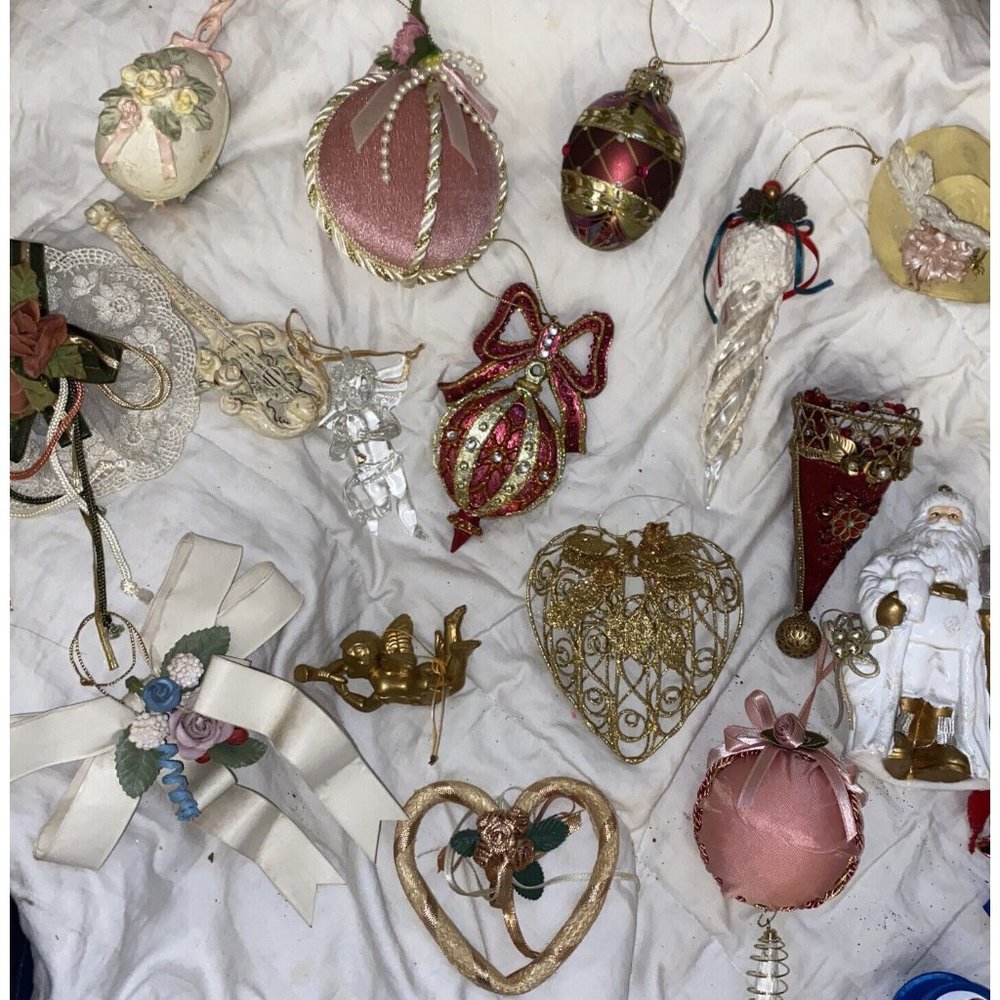 Victorian vintage ornaments heart lace gold pink Glass Flower Cherubs papermache